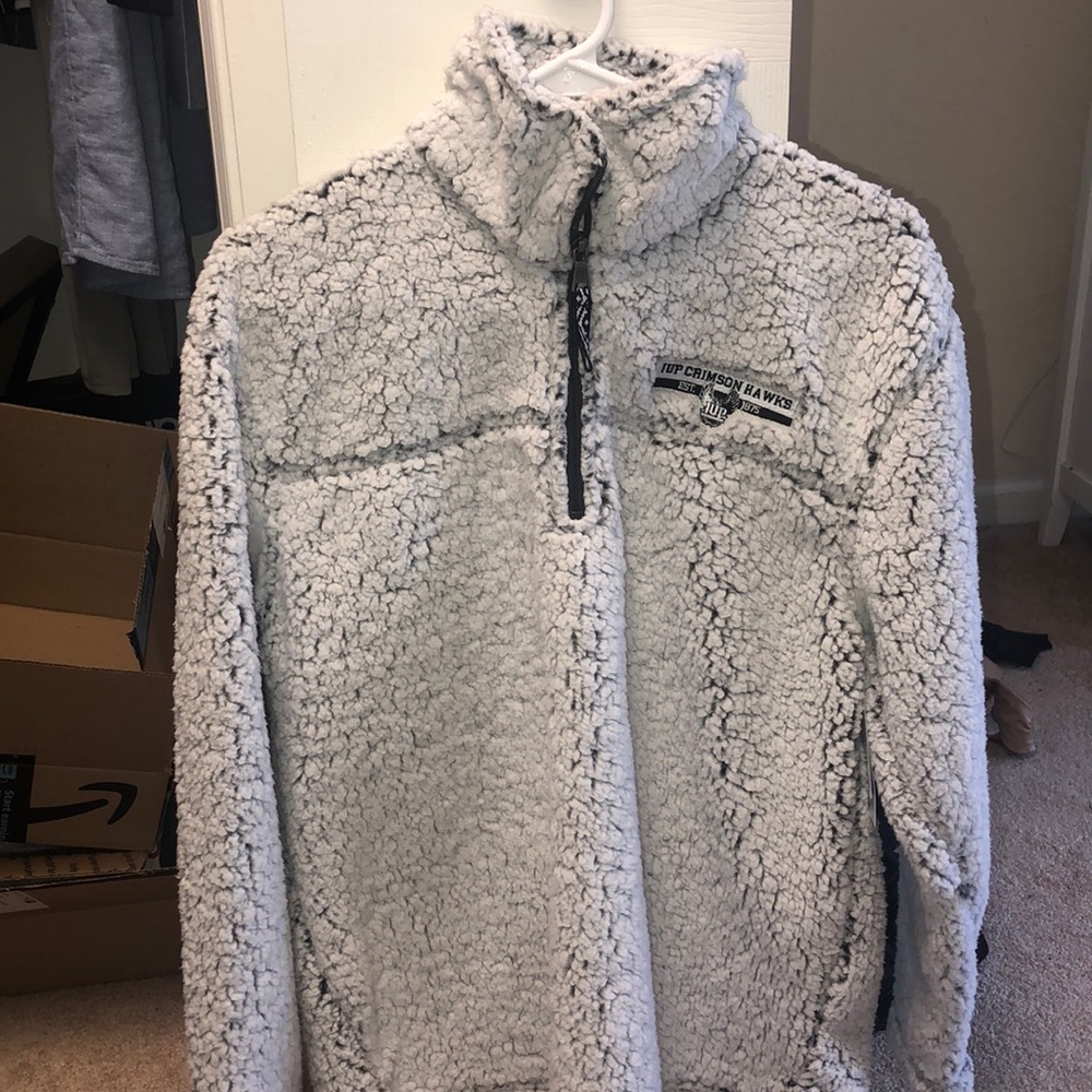 NEW IUP Fluffy Pullover